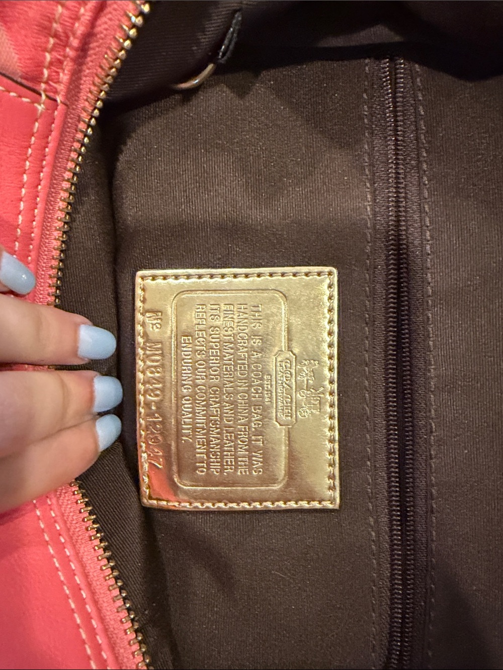 Coach Coral Pink Signature Shoulder Bag with Gold Hardware - Picture 2 of 4